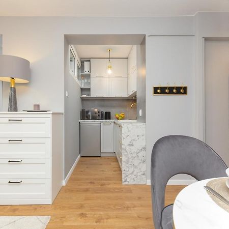 City Center Apartment Near The Vistula By Noclegi Renters 바르샤바 외부 사진