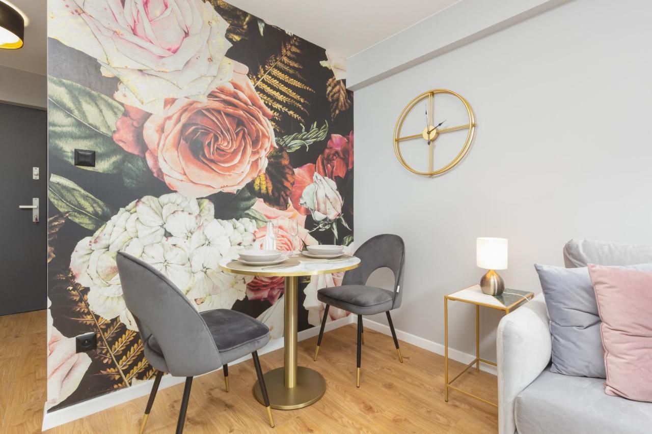 City Center Apartment Near The Vistula By Noclegi Renters 바르샤바 외부 사진